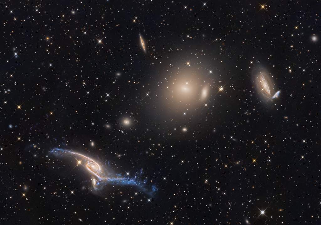 Preskúmanie jedinečných vlastností NGC 6872