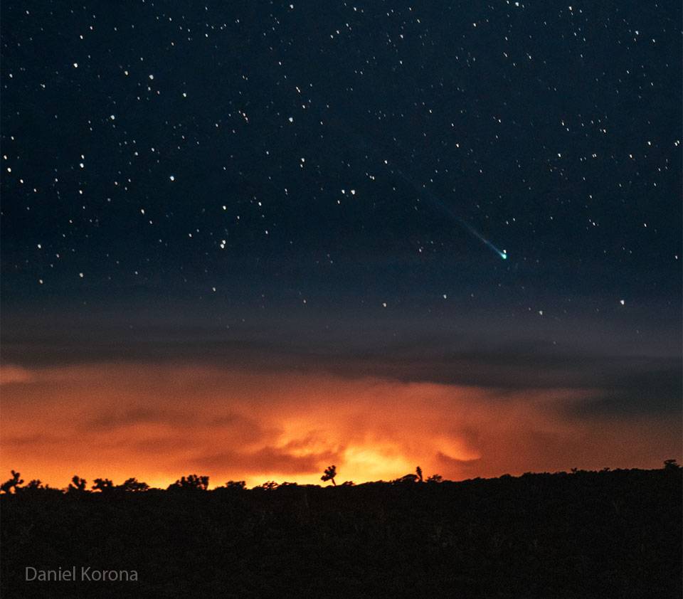 Nová kométa SWAN25B fascinuje pozorovateľov na oblohe v Mexiku - Astronomická fotografia dňa 2025-09-16 | kométa SWAN25B, astronómovia, viditeľná cez binokuláry