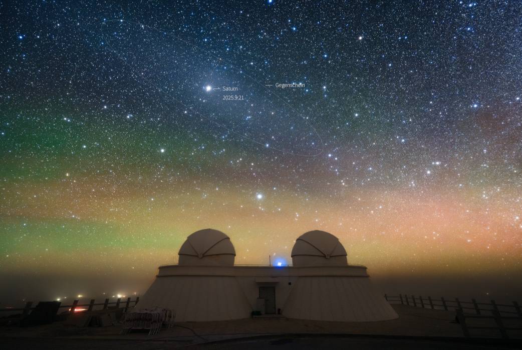 Saturnova opozícia: Čo môžeme objaviť? - Astronomická fotografia dňa 2025-09-25 | Saturn v opozícii, opozícia Saturnu, jasnosť Saturnu